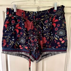 Loft Shorts with Tie Belt